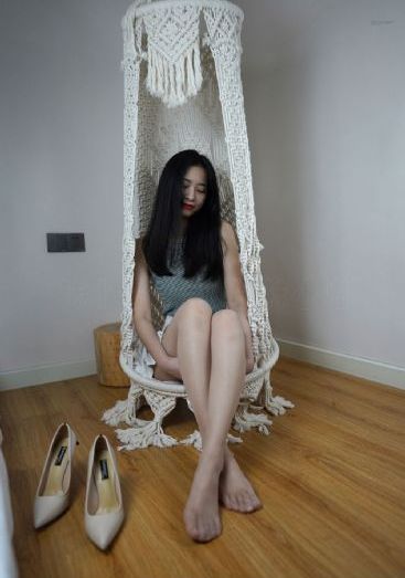 国产一区二区三区黑丝美女_720在线观看电视
