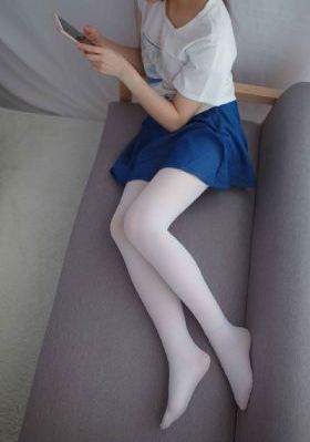 国产精品久久久久白丝呻吟_4K电影在线看