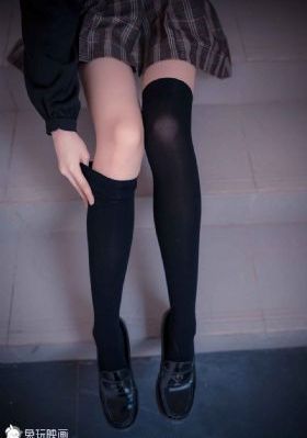 欧美女胖子穿搭_4K神马在线观看