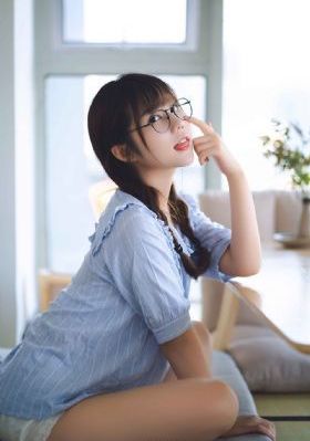日本av穿蓝色毛衣_BD韩语BD在线观看