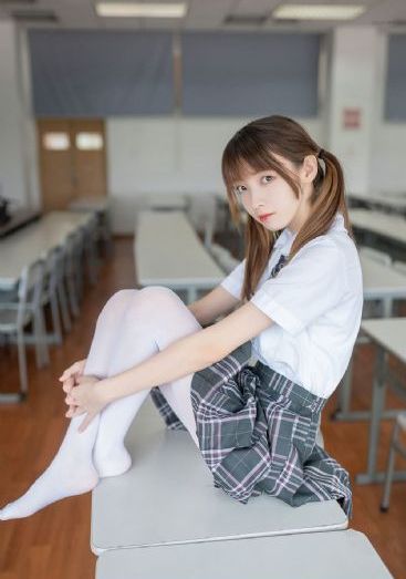 欧美顶级绝色av女星_720手机免费观看完整