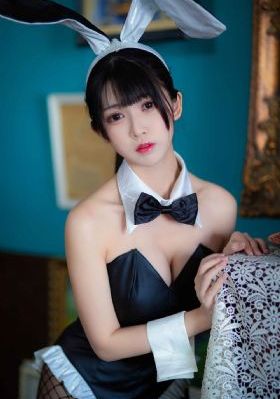 国产父亲玩14岁女儿_HDHD在线观看